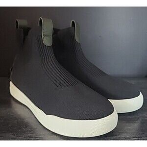 Vessi Classic Chelsea Mens Size 9 Waterproof Shoes Dark Moss/Black - BRAND NEW